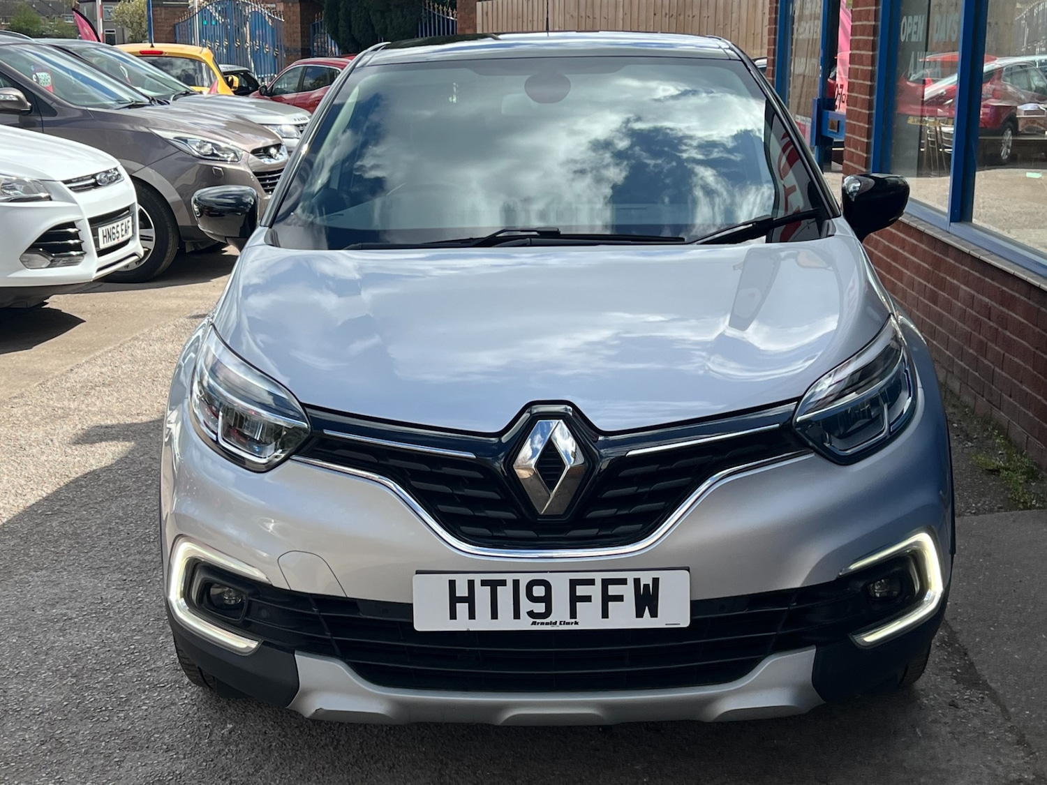 Used Renault Captur 2019 for sale - 78211891: Photo 3