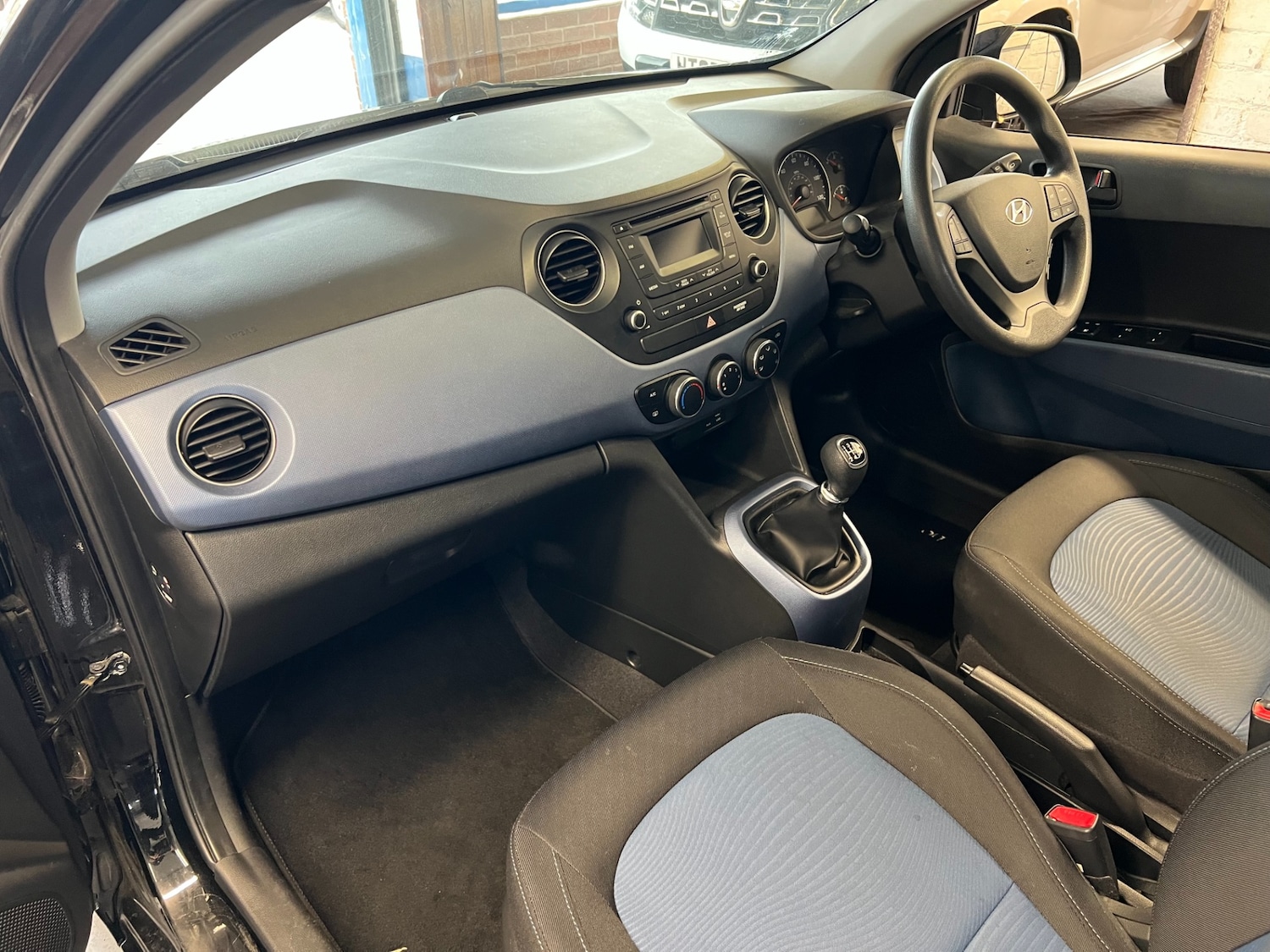 Used Hyundai i10 2014 for sale - 77903246: Photo 8