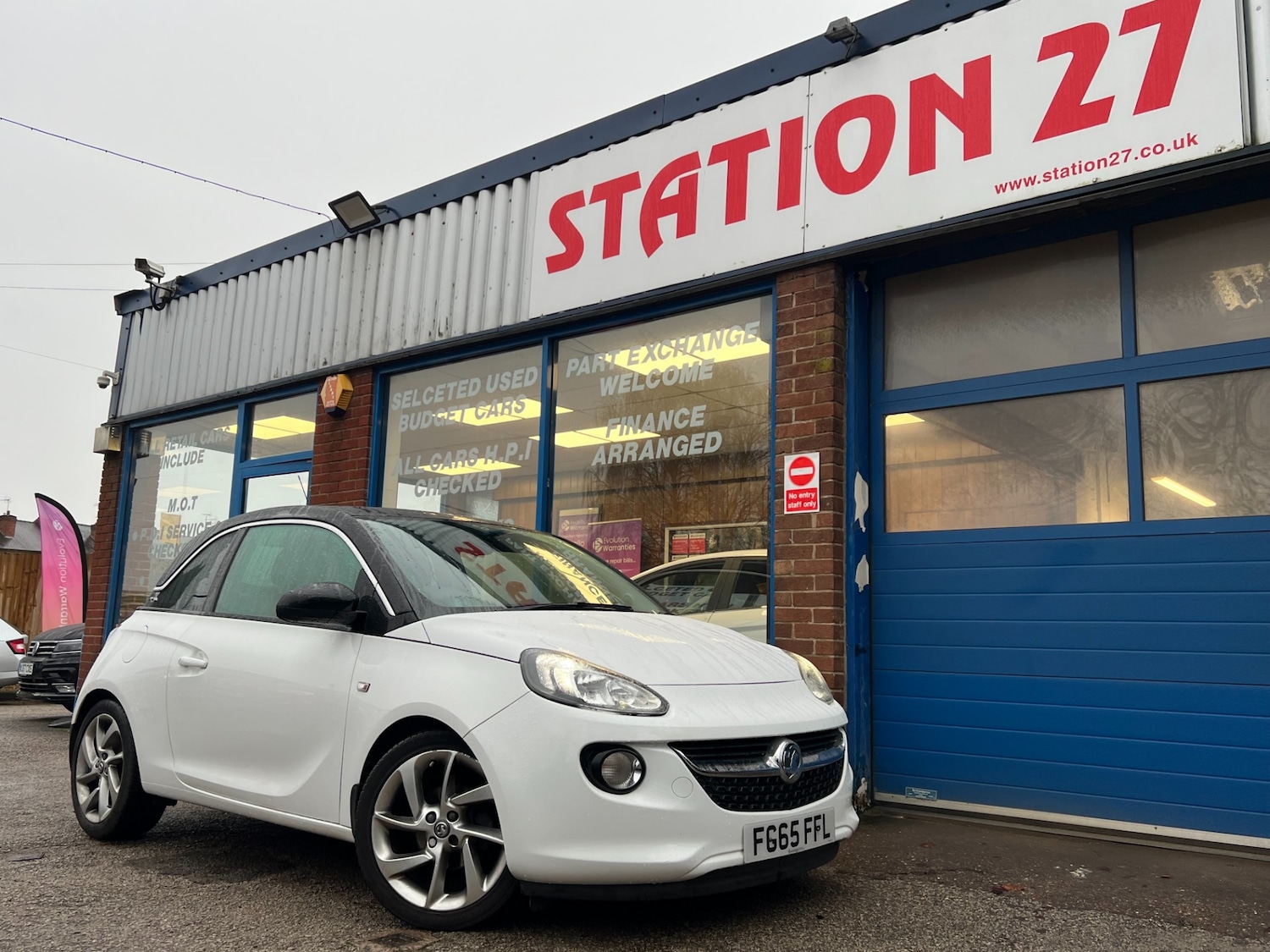 Used Vauxhall ADAM 2015 for sale - 76945661: Photo 1