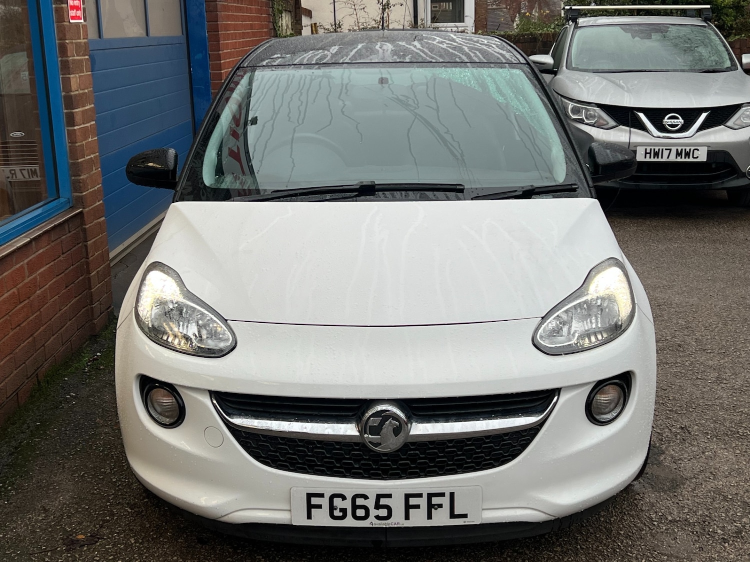 Used Vauxhall ADAM 2015 for sale - 76945661: Photo 2