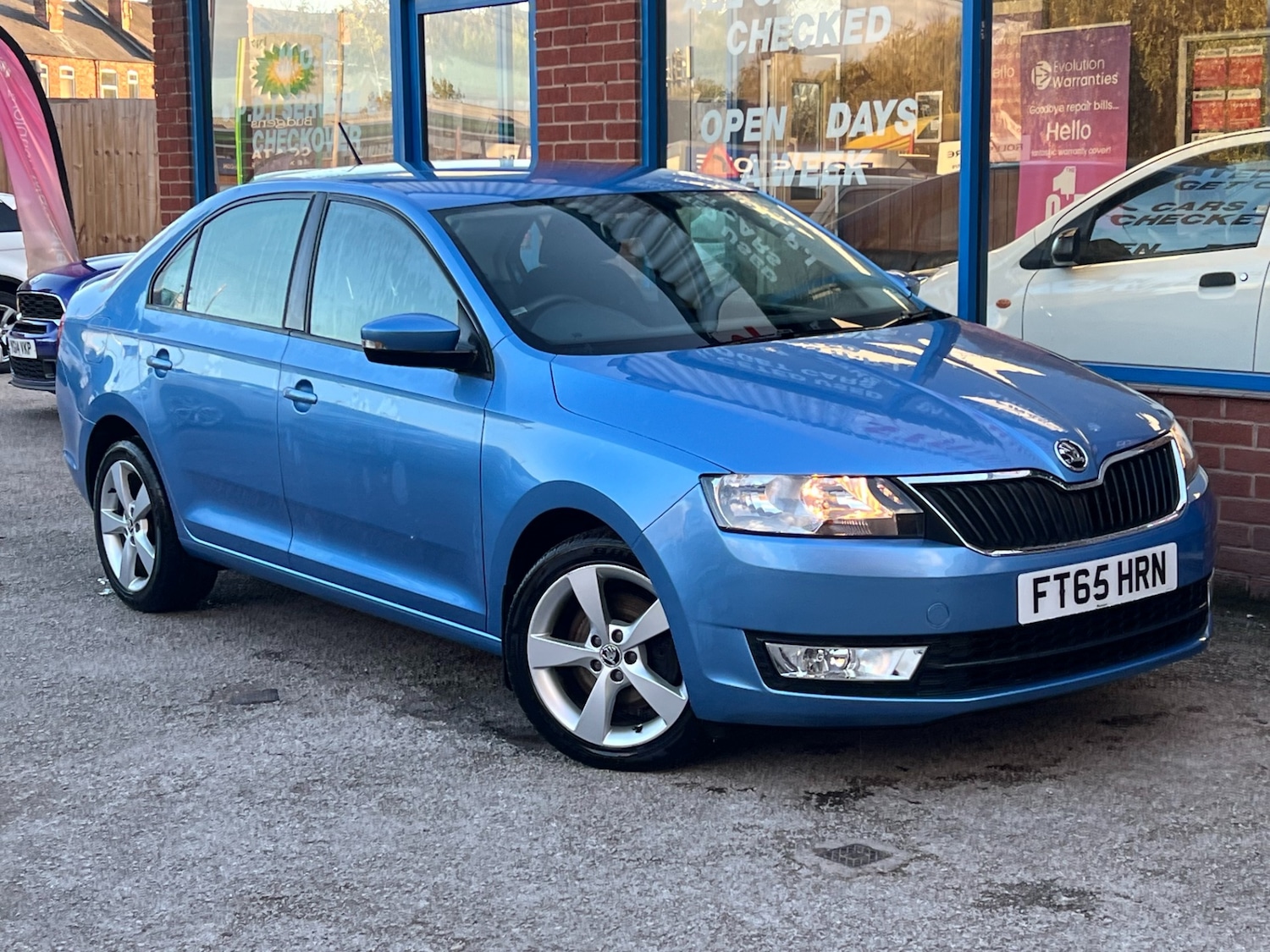 Used Skoda Rapid 2015 for sale - 76392436: Photo 1