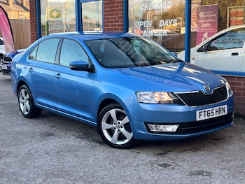 Used Skoda Rapid 2015 for sale - 76392436: Photo