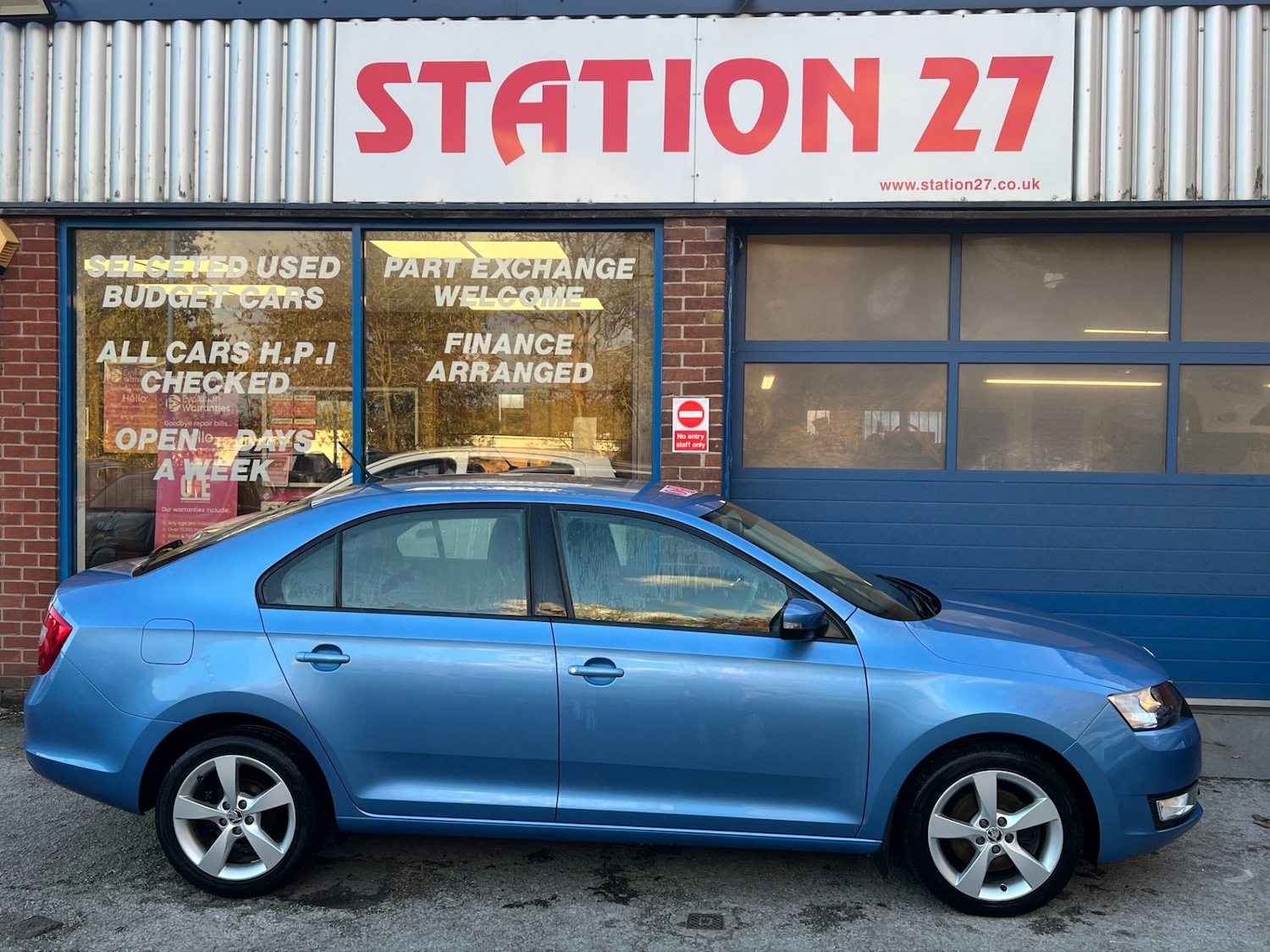 Used Skoda Rapid 2015 for sale - 76392436: Photo 2