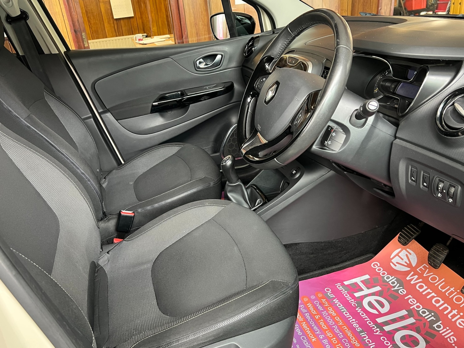 Used Renault Captur 2015 for sale - 75869013: Photo 12