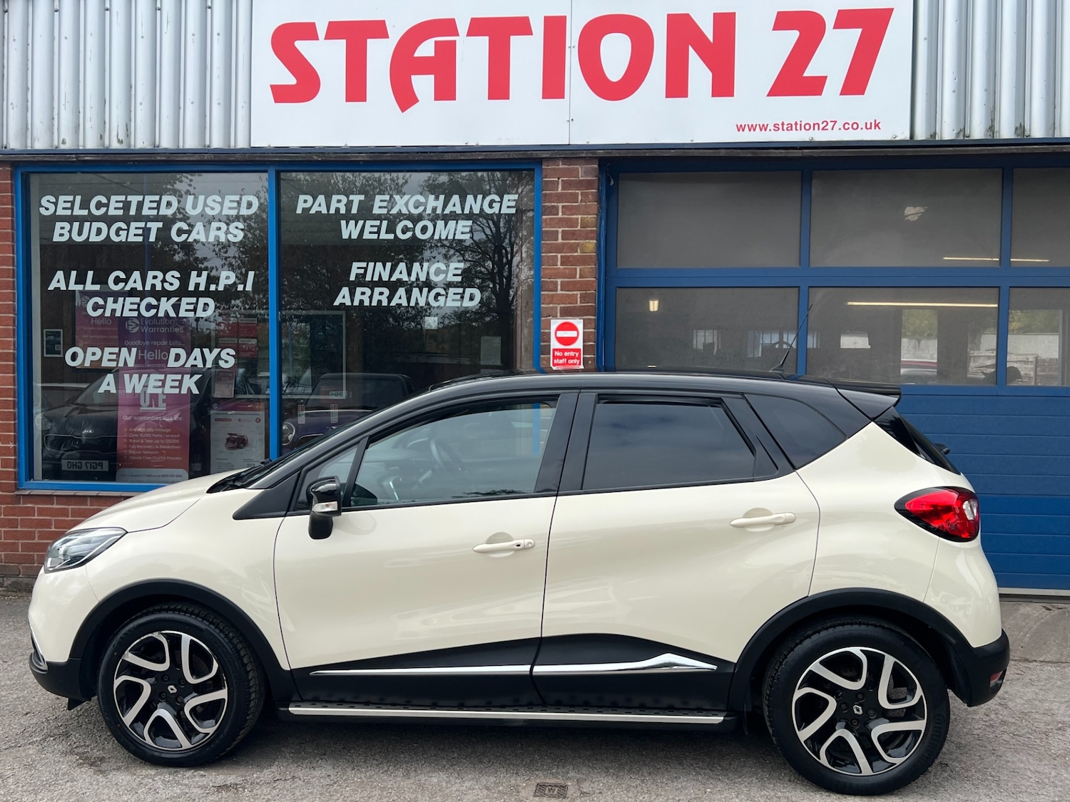 Used Renault Captur 2015 for sale - 75869013: Photo 7