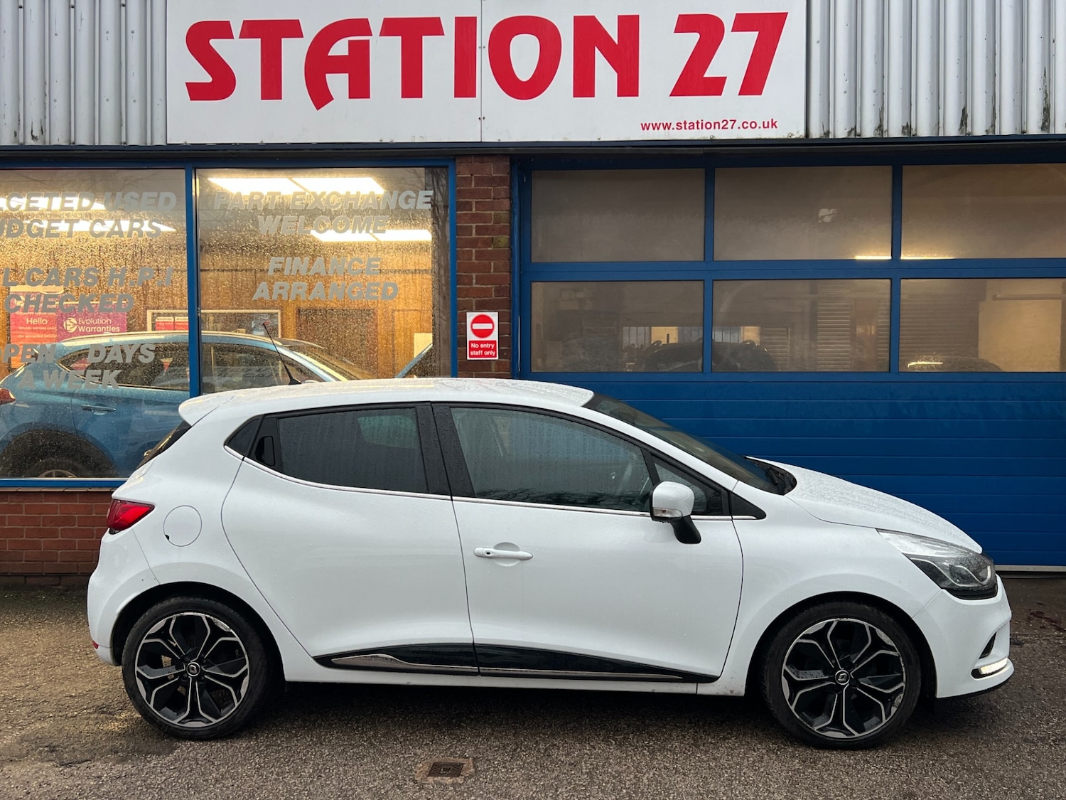 Used Renault Clio 2019 for sale - 77272508: Photo 2