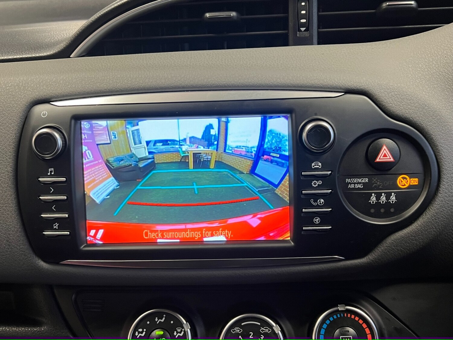 Used Toyota Yaris 2017 for sale - 77036144: Photo 34