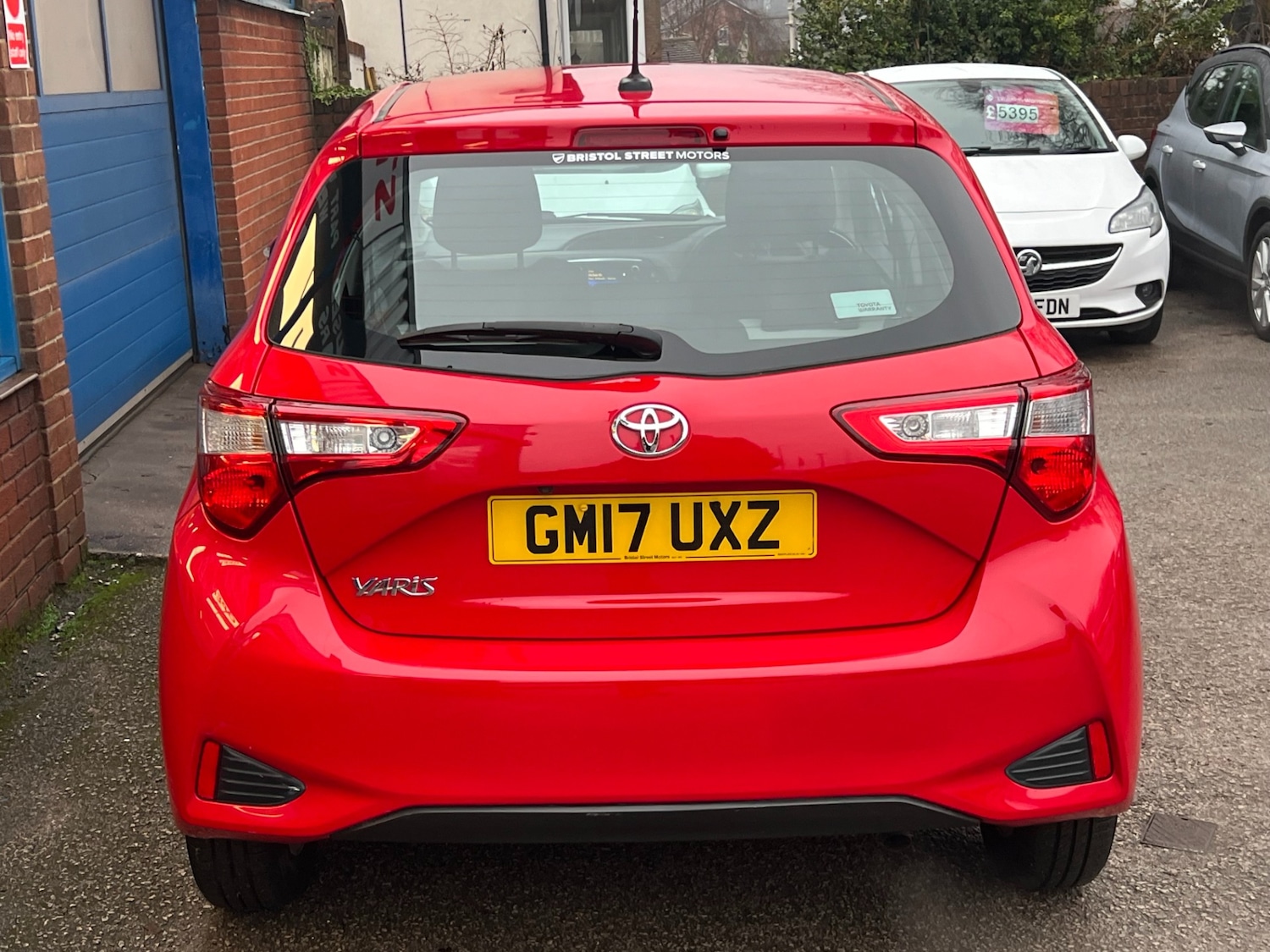 Used Toyota Yaris 2017 for sale - 77036144: Photo 44