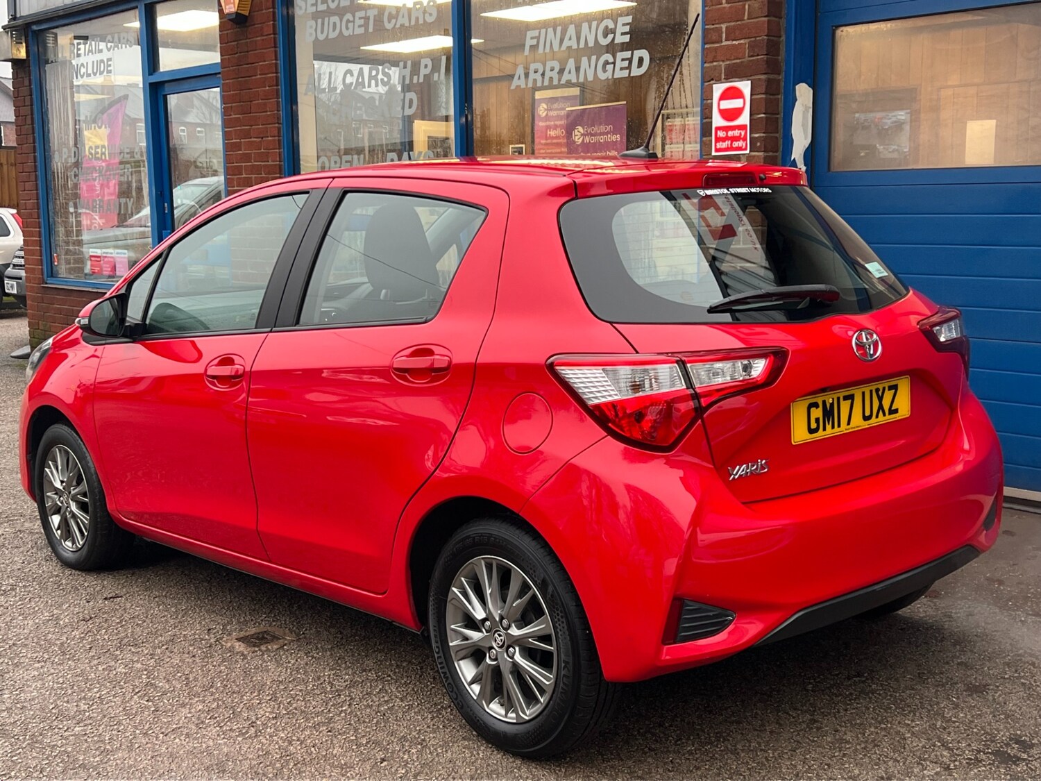 Used Toyota Yaris 2017 for sale - 77036144: Photo 59