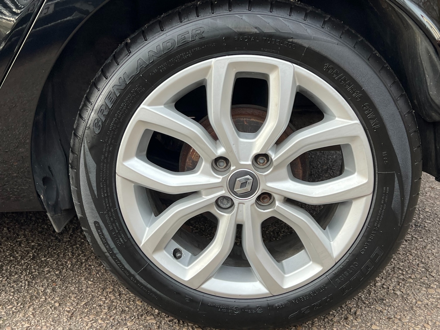 Used Renault Clio 2017 for sale - 76589748: Photo 15