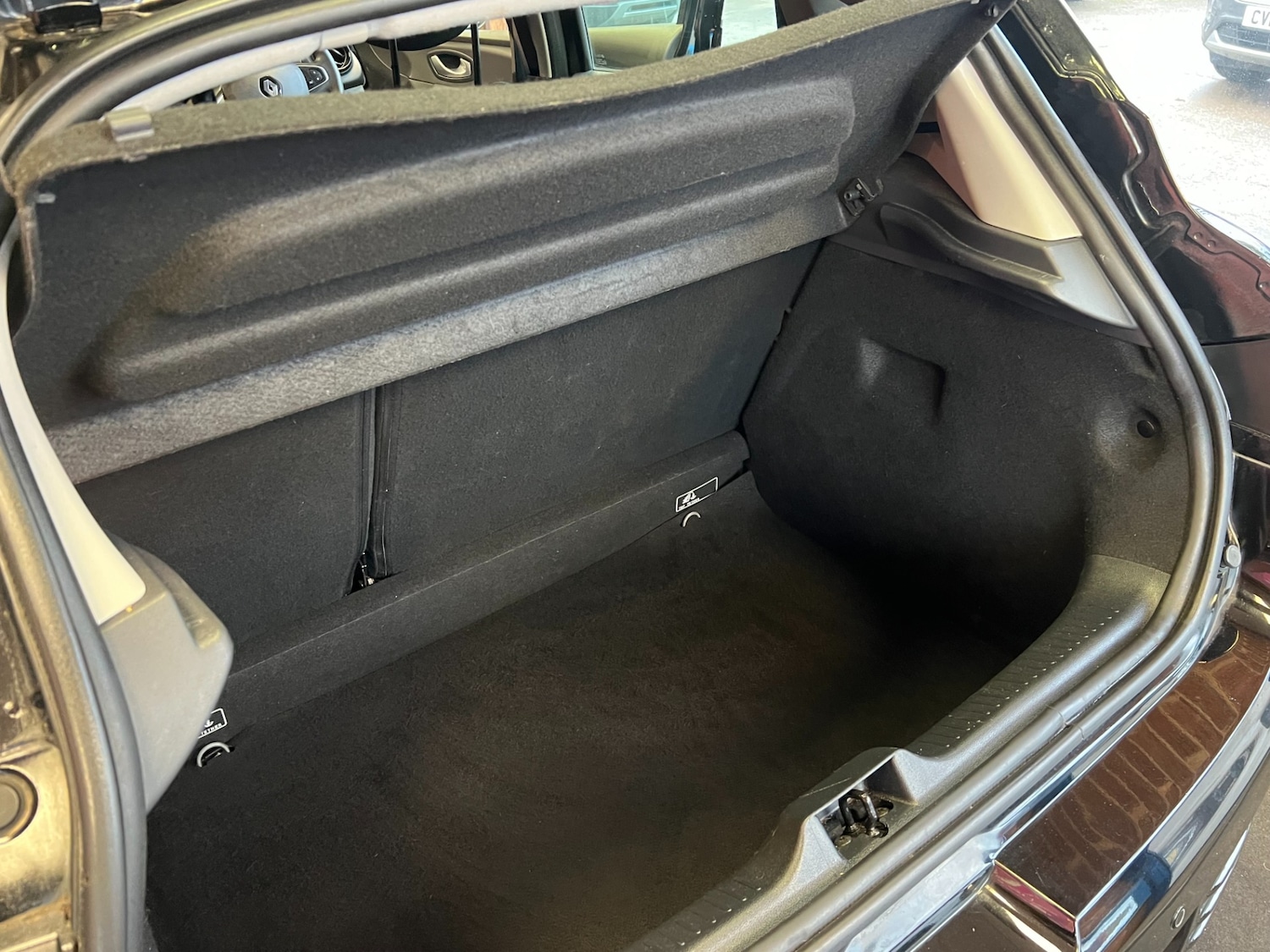 Used Renault Clio 2017 for sale - 76589748: Photo 21