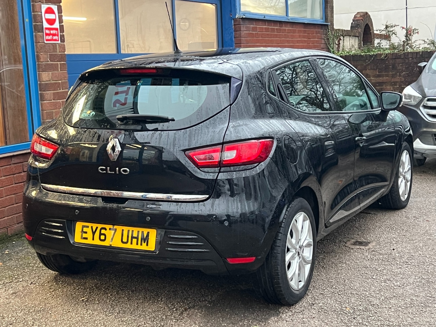 Used Renault Clio 2017 for sale - 76589748: Photo 3