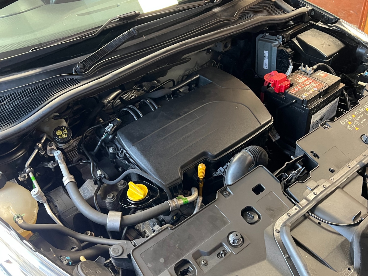 Used Renault Clio 2017 for sale - 76589748: Photo 33