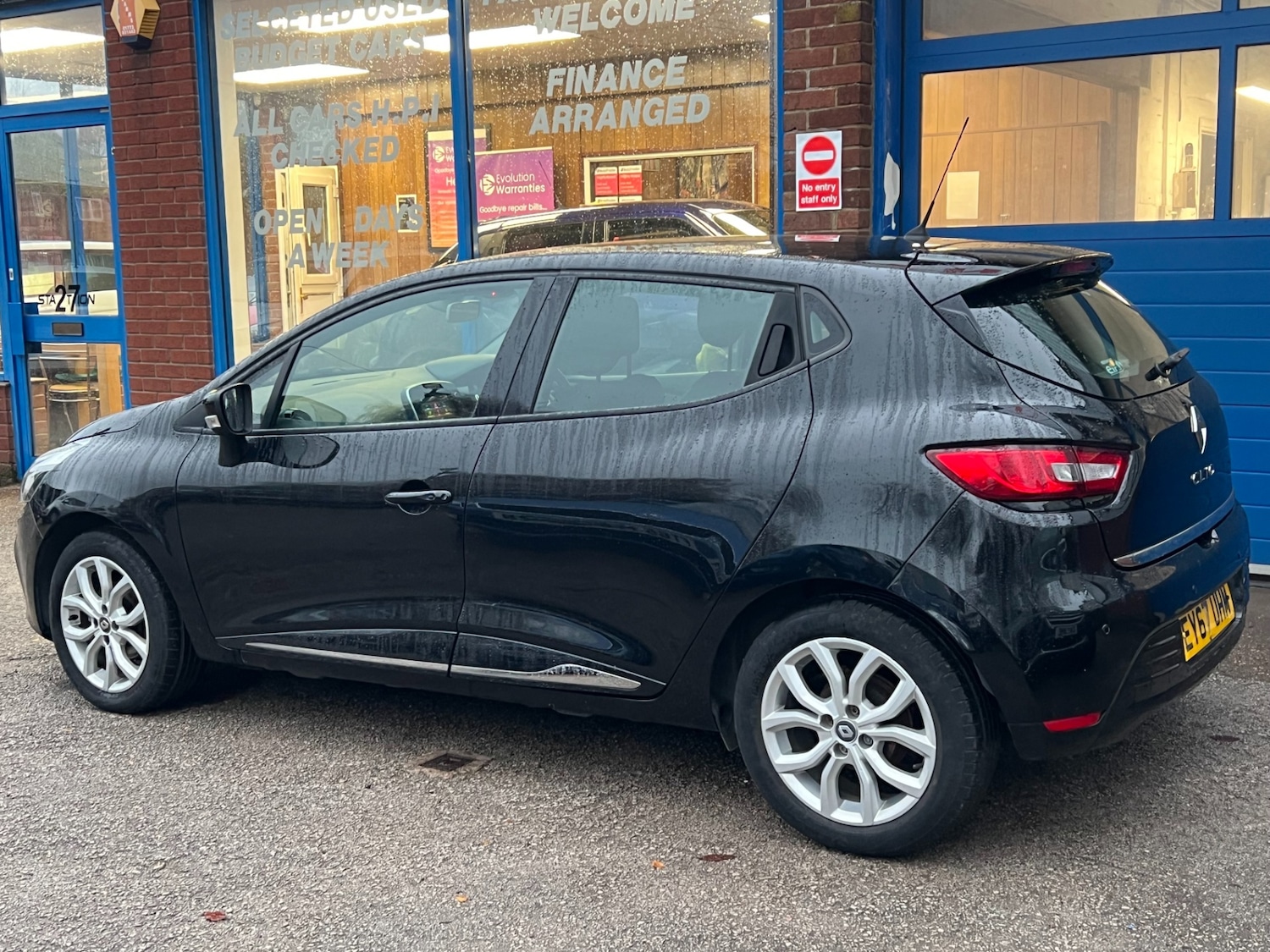 Used Renault Clio 2017 for sale - 76589748: Photo 5