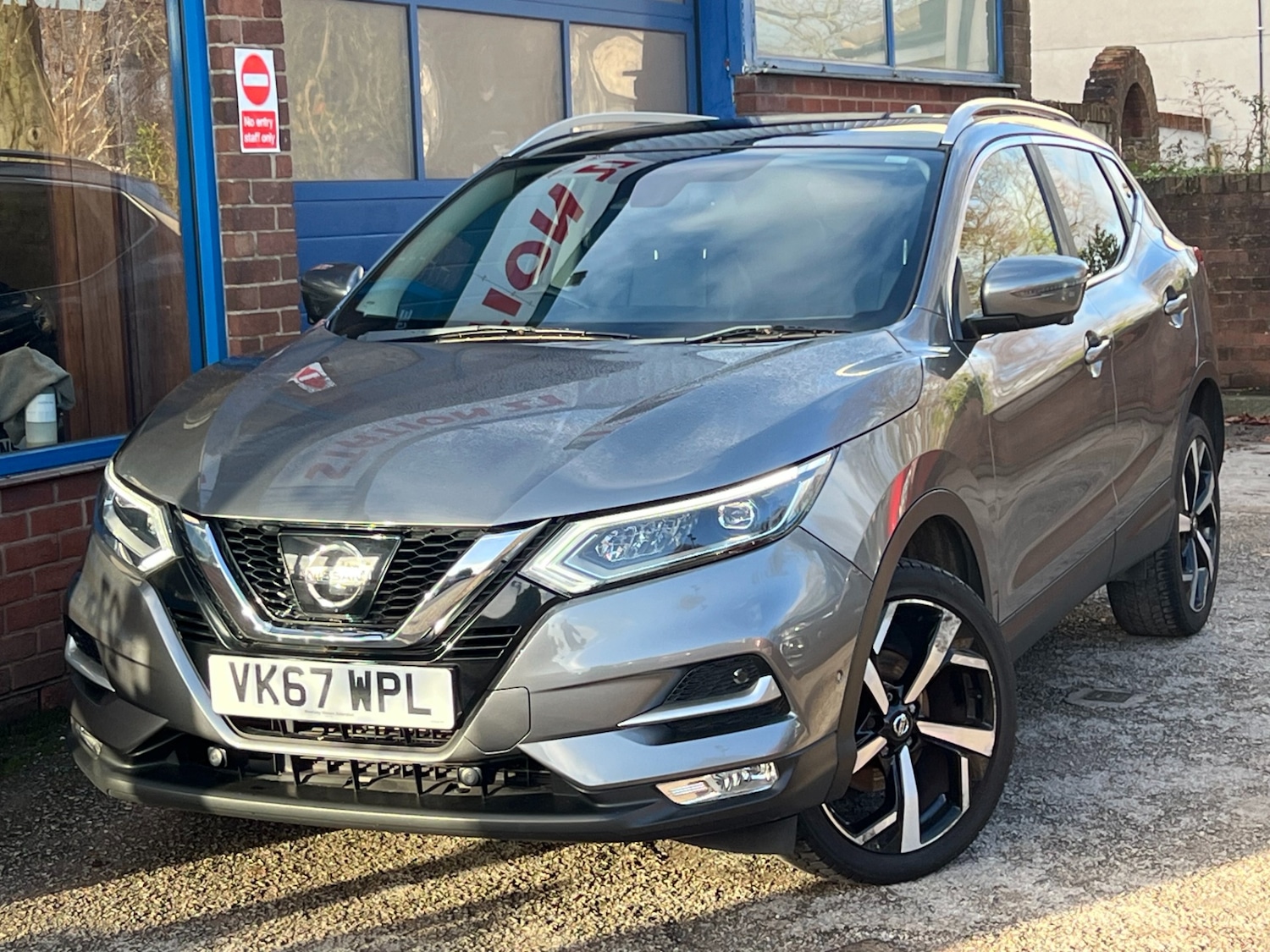 Used Nissan Qashqai 2017 for sale - 76891729: Photo 10