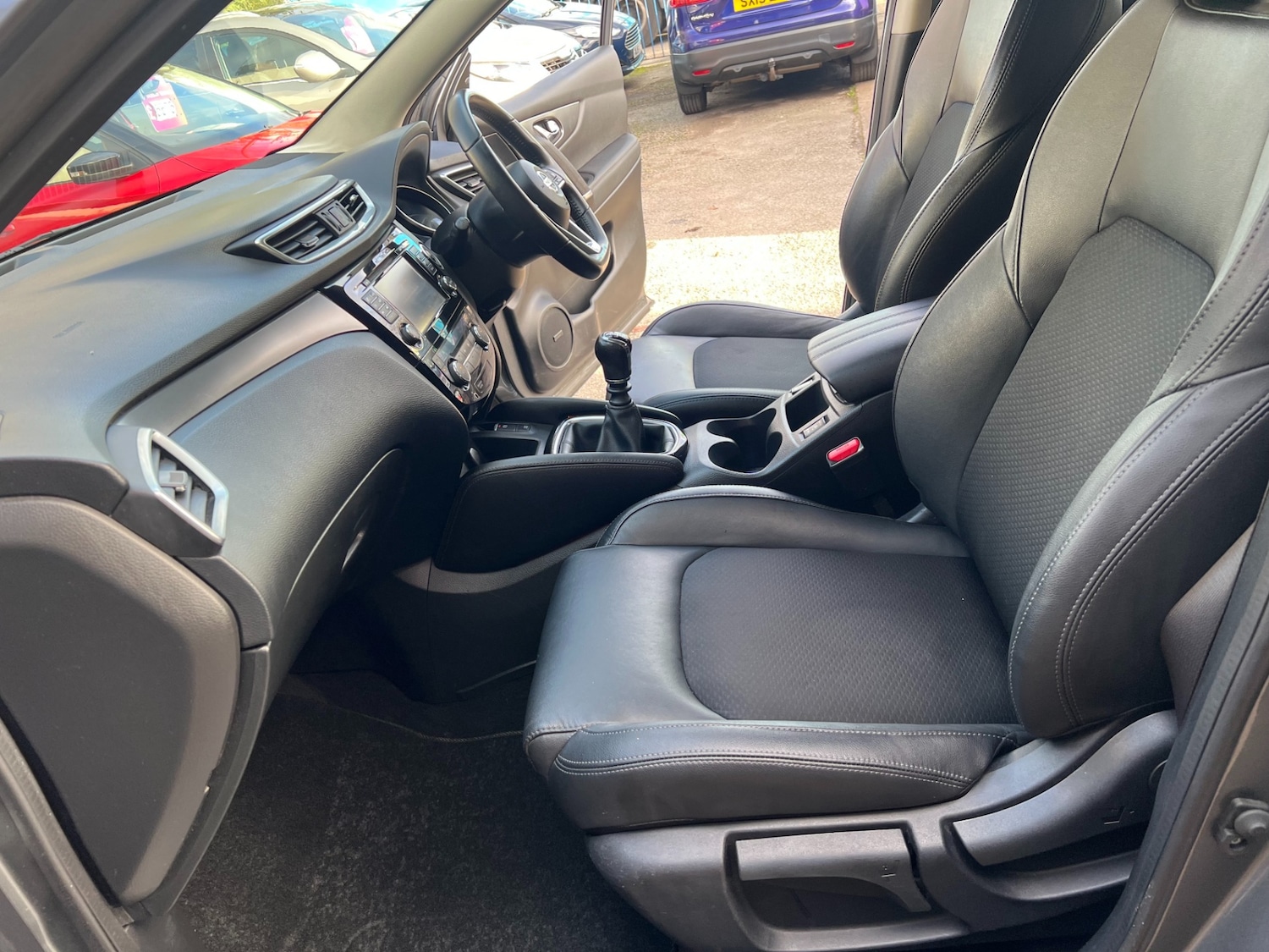 Used Nissan Qashqai 2017 for sale - 76891729: Photo 14