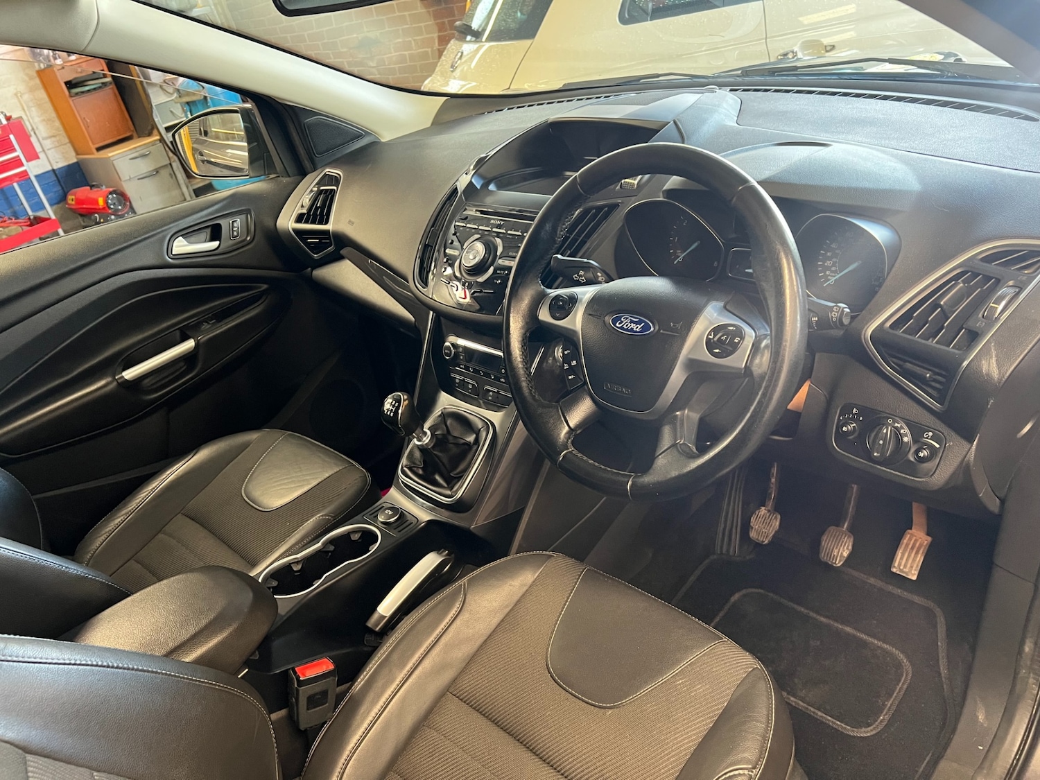 Used Ford Kuga 2015 for sale - 77543851: Photo 14