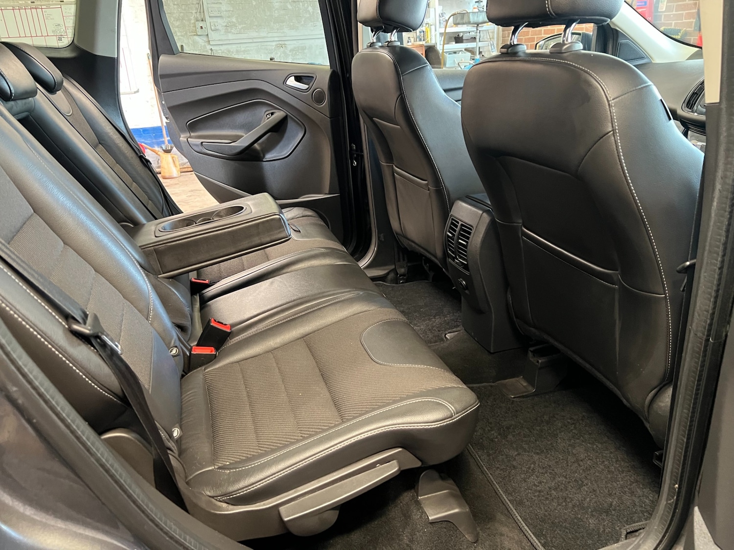 Used Ford Kuga 2015 for sale - 77543851: Photo 20