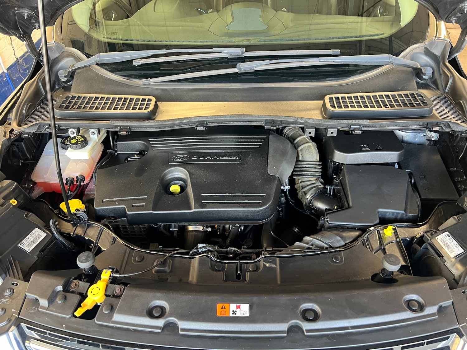 Used Ford Kuga 2015 for sale - 77543851: Photo 24