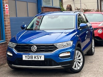Used Volkswagen T-Roc 2018 for sale - 79567760: Photo