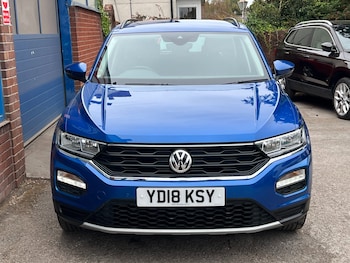 Used Volkswagen T-Roc 2018 for sale - 79567760: Photo