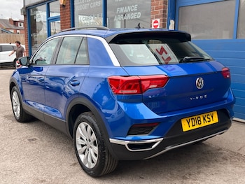 Used Volkswagen T-Roc 2018 for sale - 79567760: Photo