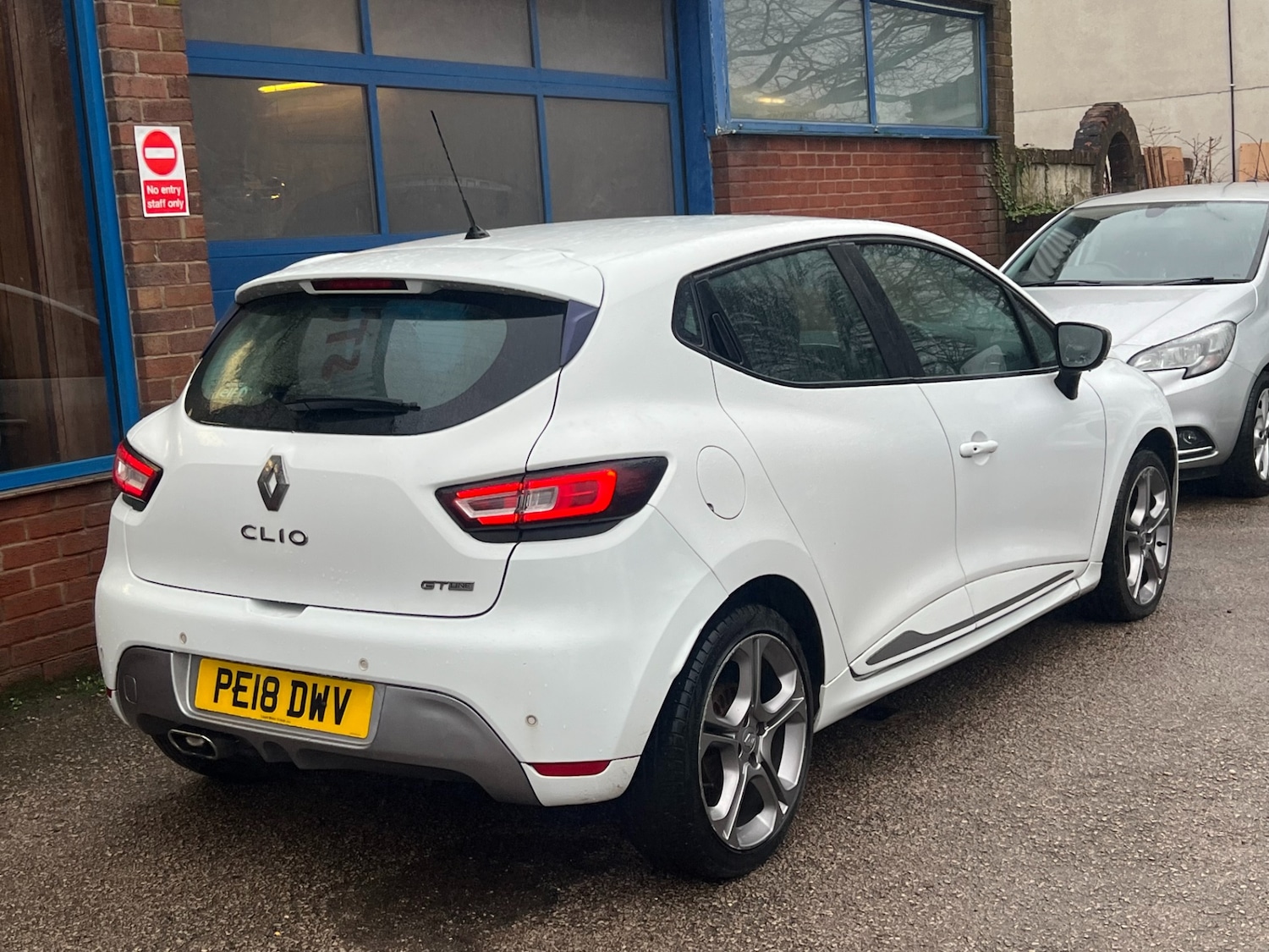 Used Renault Clio 2018 for sale - 77688100: Photo 6