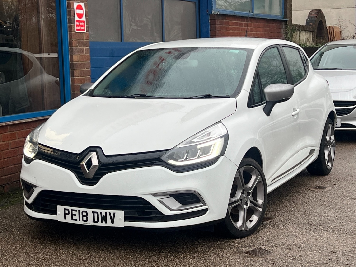 Used Renault Clio 2018 for sale - 77688100: Photo 7