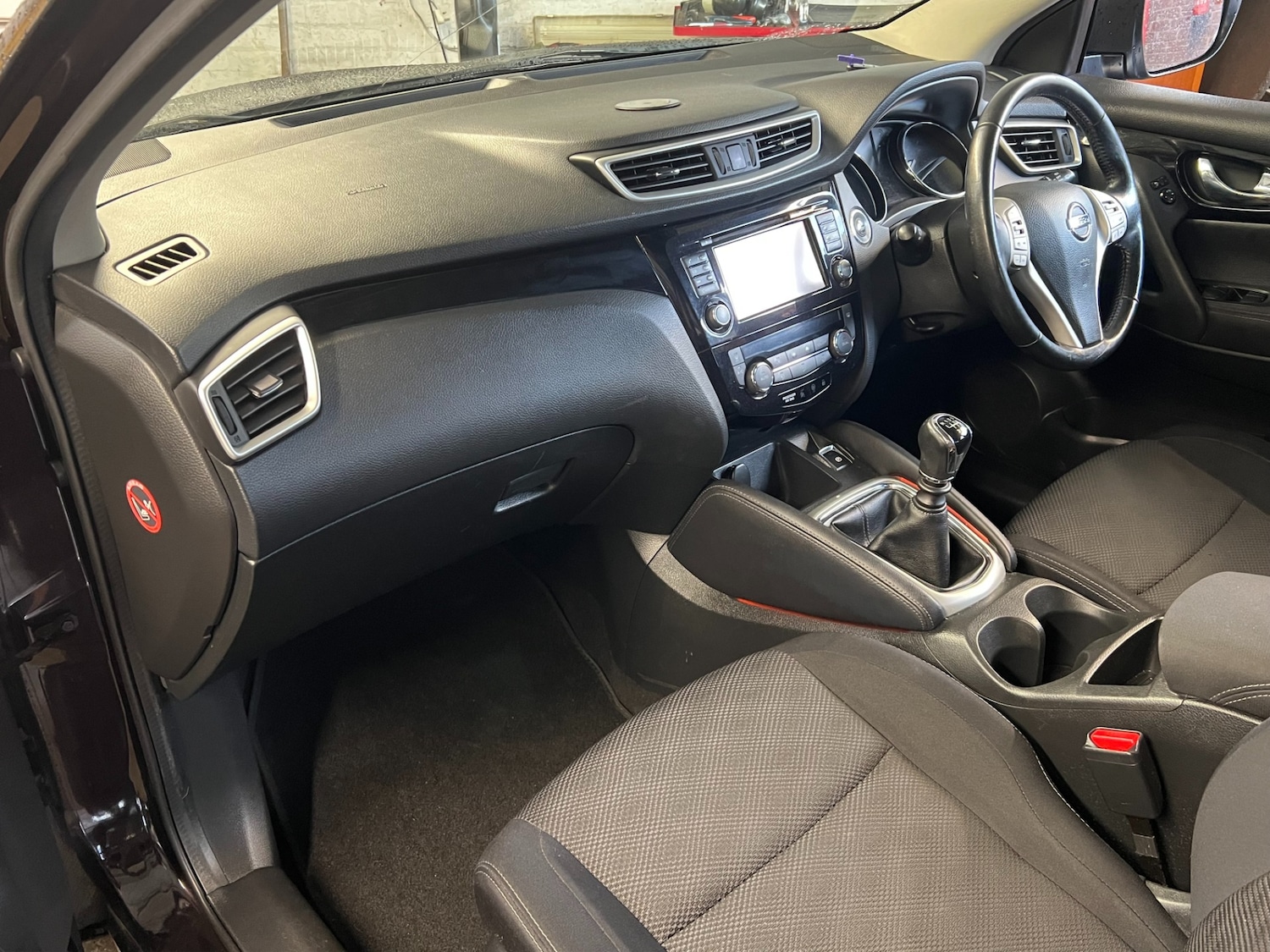 Used Nissan Qashqai 2017 for sale - 76682218: Photo 15