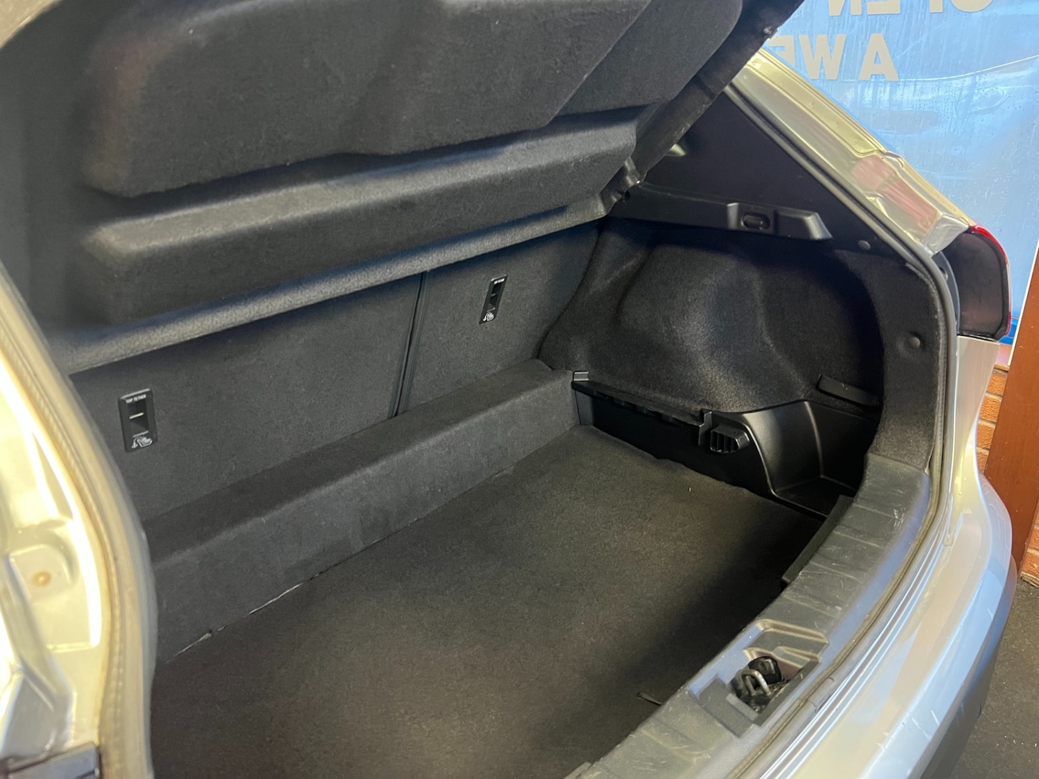 Used Nissan Qashqai 2017 for sale - 76932131: Photo 21