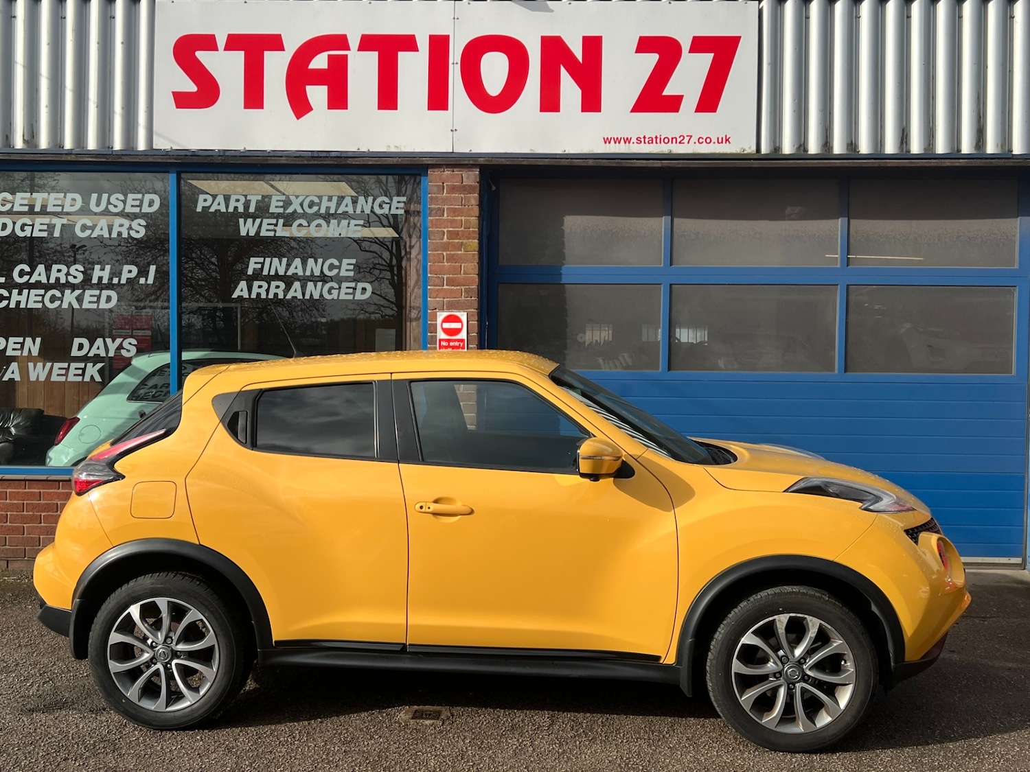 Used Nissan Juke 2017 for sale - 78064210: Photo 2
