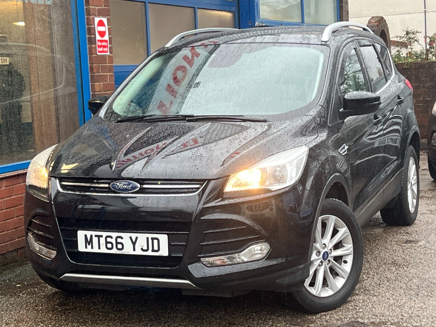 Used Ford Kuga 2016 for sale - 76579651: Photo 1