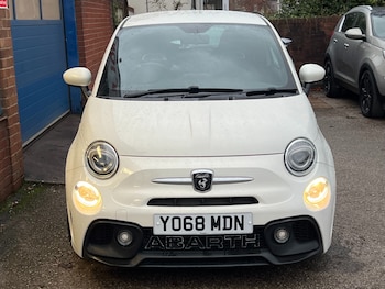 Used Abarth 595 2018 for sale - 76817614: Photo