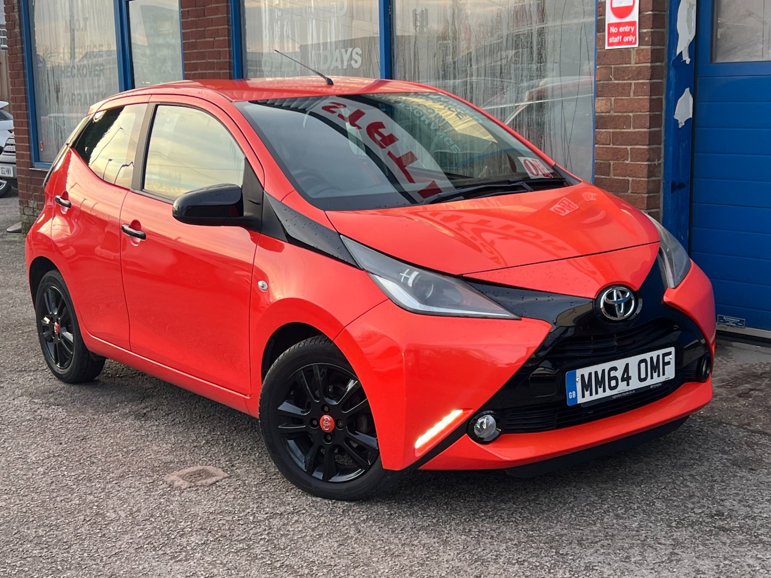 Used Toyota AYGO 2015 for sale - 77195515: Photo 2