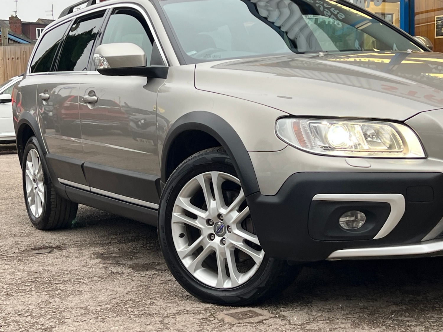 Used Volvo XC70 2014 for sale - 76920166: Photo 34