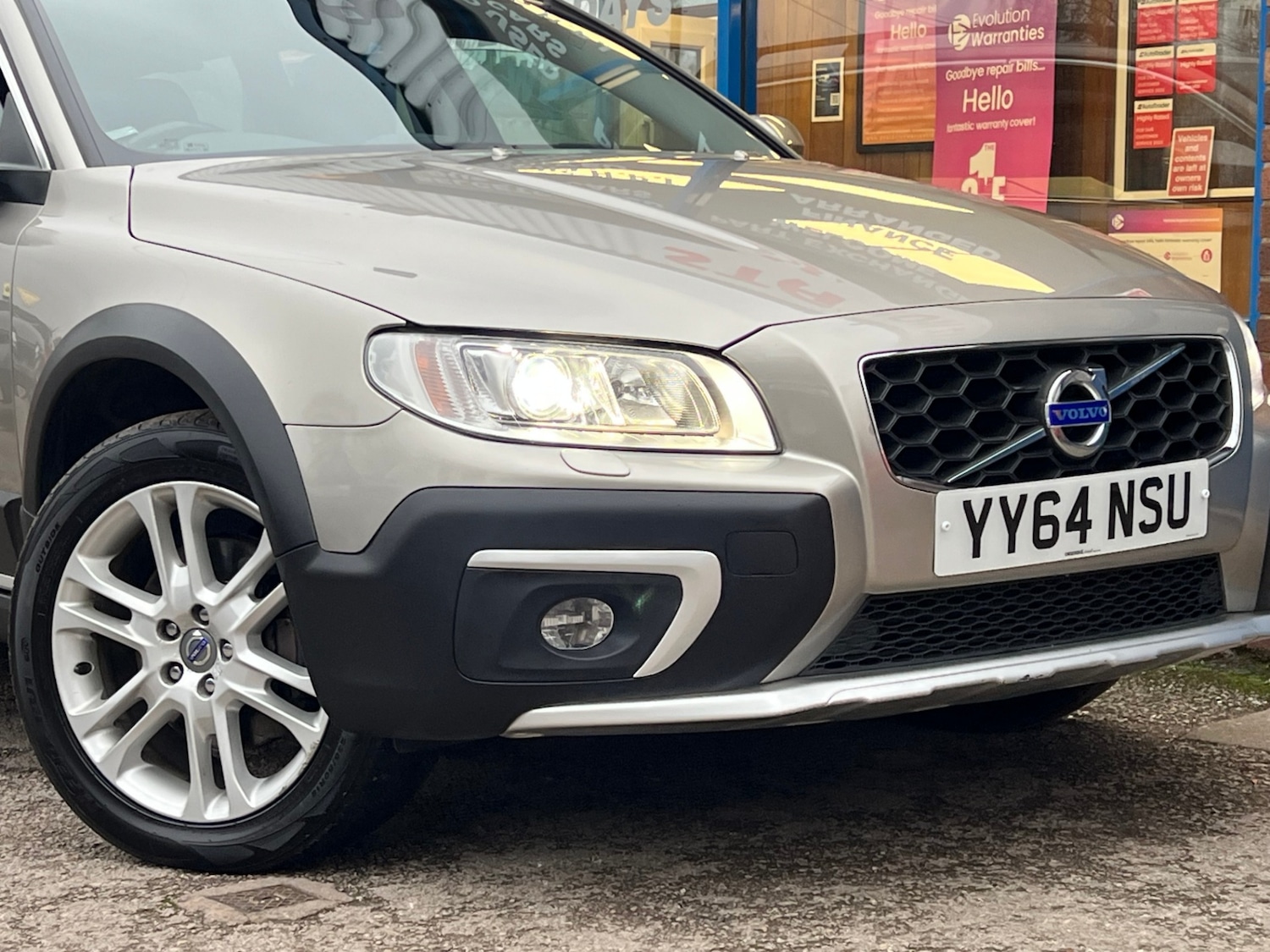 Used Volvo XC70 2014 for sale - 76920166: Photo 35