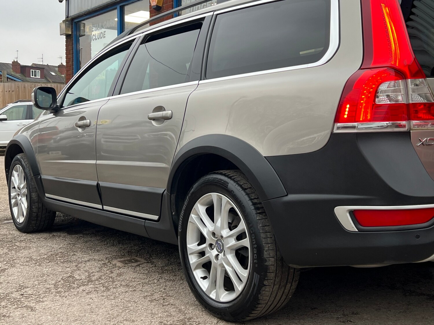 Used Volvo XC70 2014 for sale - 76920166: Photo 45