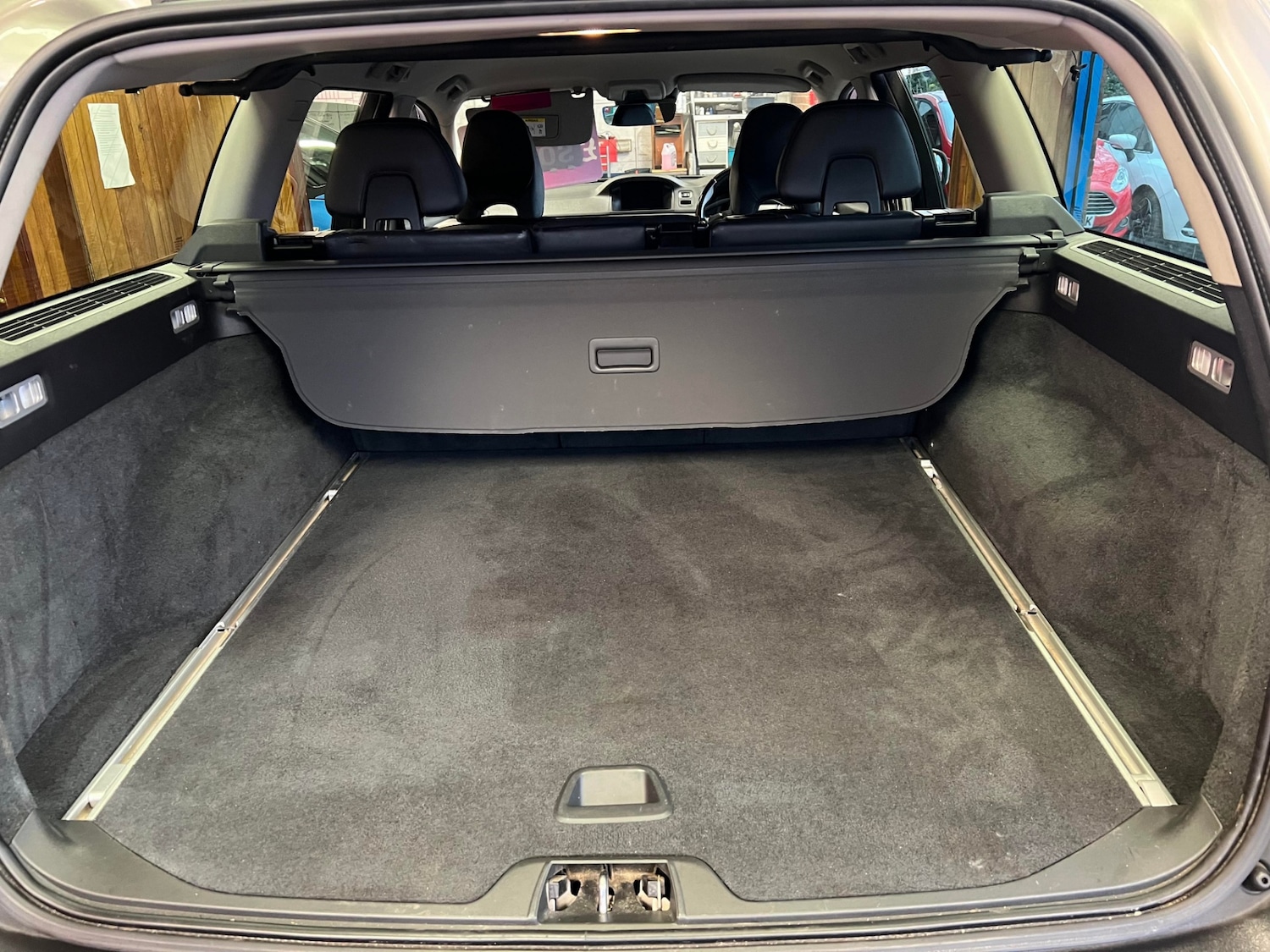 Used Volvo XC70 2014 for sale - 76920166: Photo 54