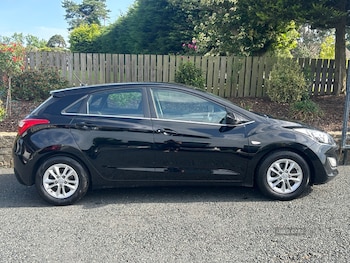 Used Hyundai i30 2016 for sale - 79013405: Photo
