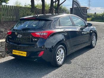 Used Hyundai i30 2016 for sale - 79013405: Photo