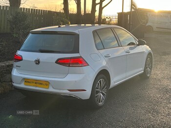 Used Volkswagen Golf 2018 for sale - 77626595: Photo