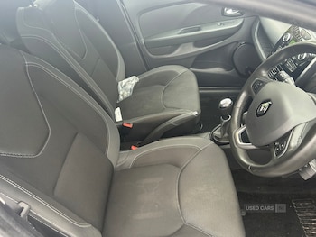 Used Renault Clio 2019 for sale - 76014349: Photo