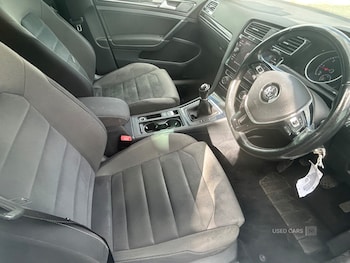 Used Volkswagen Golf 2017 for sale - 79085178: Photo