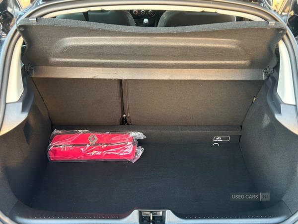 Used Renault Clio 2025 for sale - 77840502: Photo 10