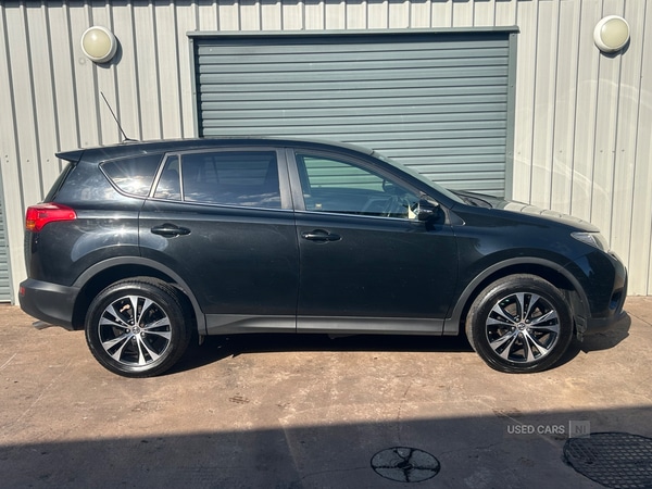Used Toyota RAV4 2015 for sale - 76085817: Photo 2
