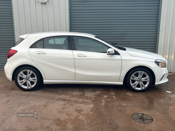 Used Mercedes-Benz A-Class 2015 for sale - 76608775: Photo 2