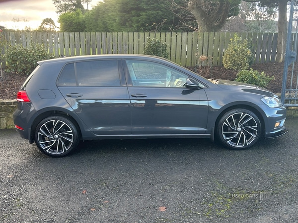 Used Volkswagen Golf 2018 for sale - 76702781: Photo 2