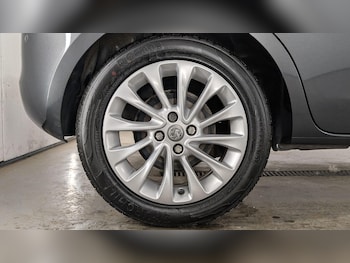 Used Vauxhall Corsa 2017 for sale - 79348889: Photo
