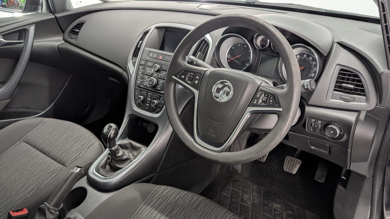 Used Vauxhall Astra 2016 for sale - 77091234: Photo 26