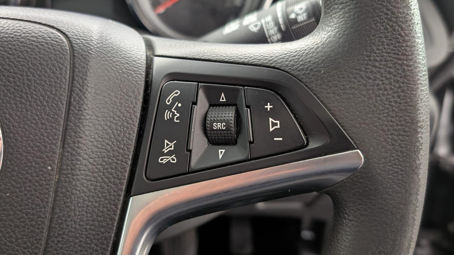 Used Vauxhall Astra 2016 for sale - 77091234: Photo 40